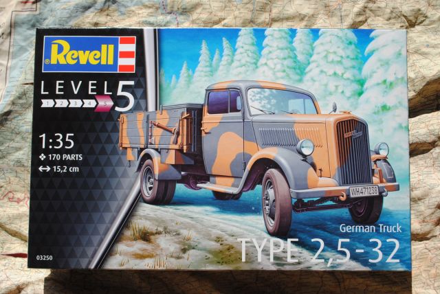 Revell 03250 OPEL BLITZ Type 2,5-32 German Truck